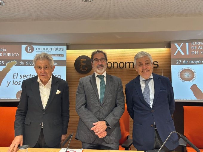 Valentín Pich, Pablo Arellano i Emilio Álvarez, en l'apertura de la Jornada d'auditoria del sector públic.