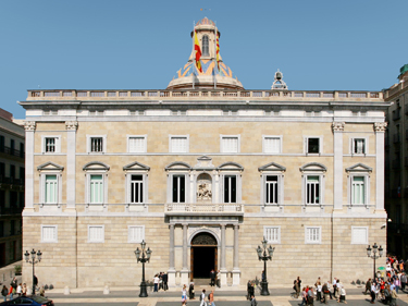 Façana de la Generalitat de Catalunya.