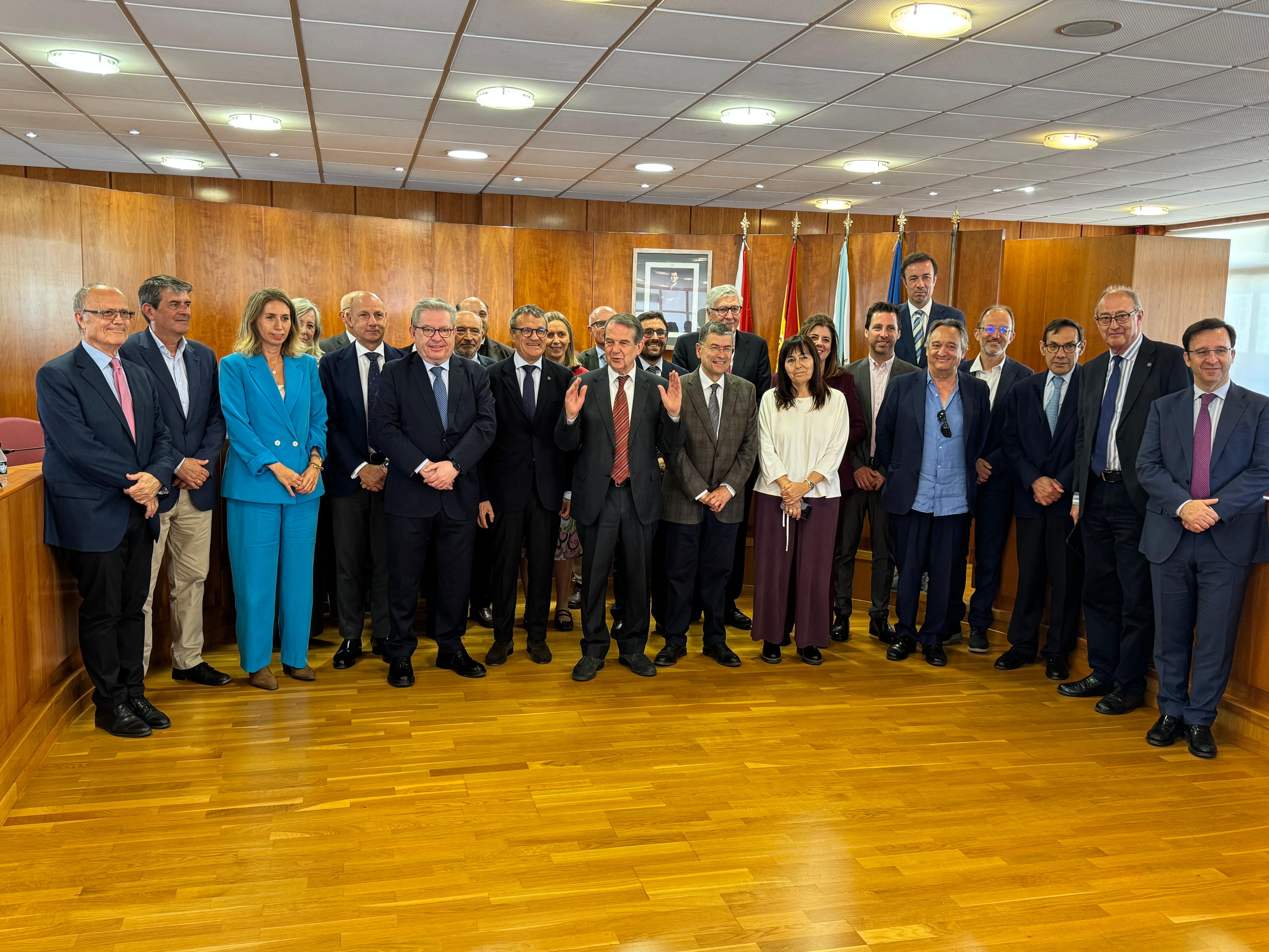 Consellers i membres de l'àrea de corporacions locals del Tribunal de Comptes i els OCEX.