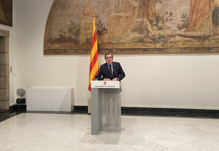 Miquel Salazar pronuncia unes paraules després de ser nomenat síndic major. 