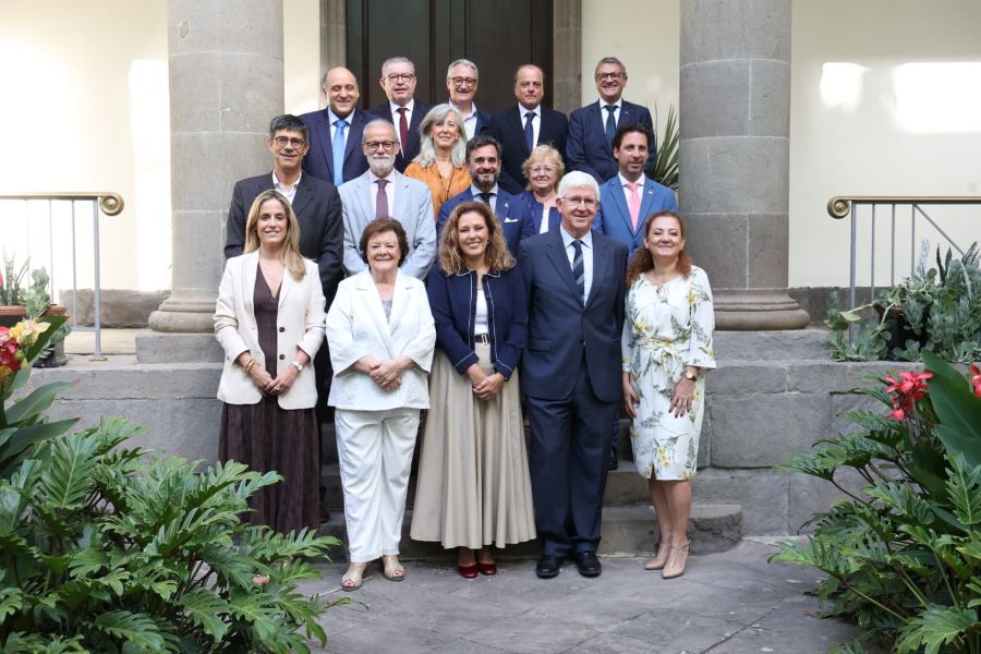 Foto de grup dels presidents del Tribunal de Comptes i dels OCEX.