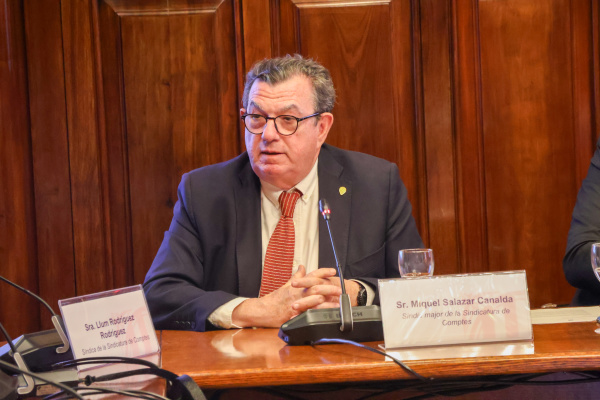 Miquel Salazar s'acomiada de la Comissió de la Sindicatura de Comptes.