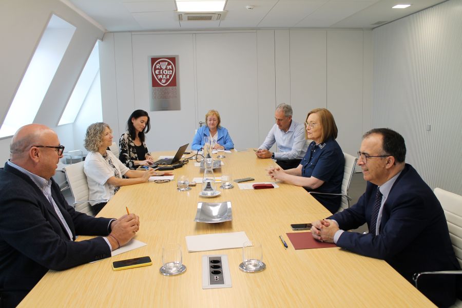 Els membres del Ple de la Sindicatura de Comptes, reunits ahir.