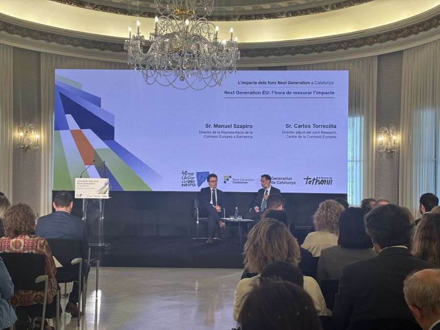 Imatge de la taula rodona a la Jornada sobre l'impacte dels fons Next Generation a Catalunya.