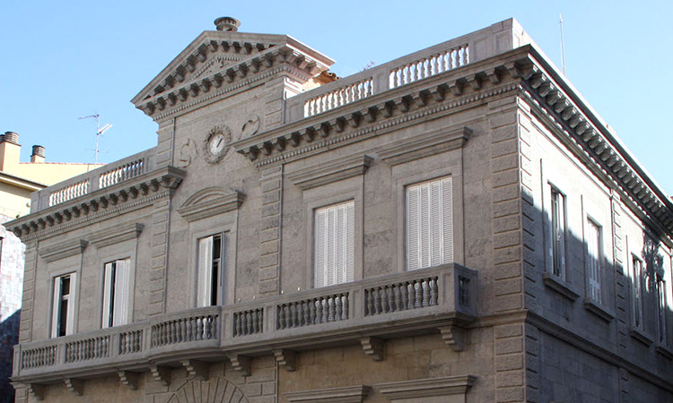 Seu de l'Ajuntament de Banyoles.